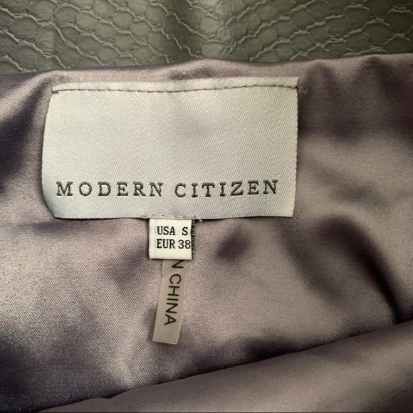 Modern Citizen Vegan Leather Skirt - Picture 3 of 4